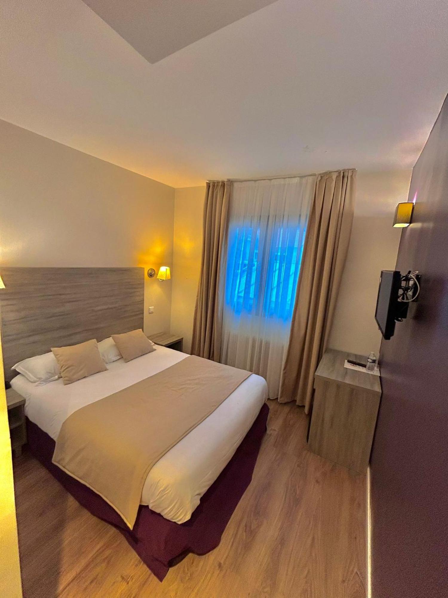 Hotel Etoile Thoiry (Yvelines)