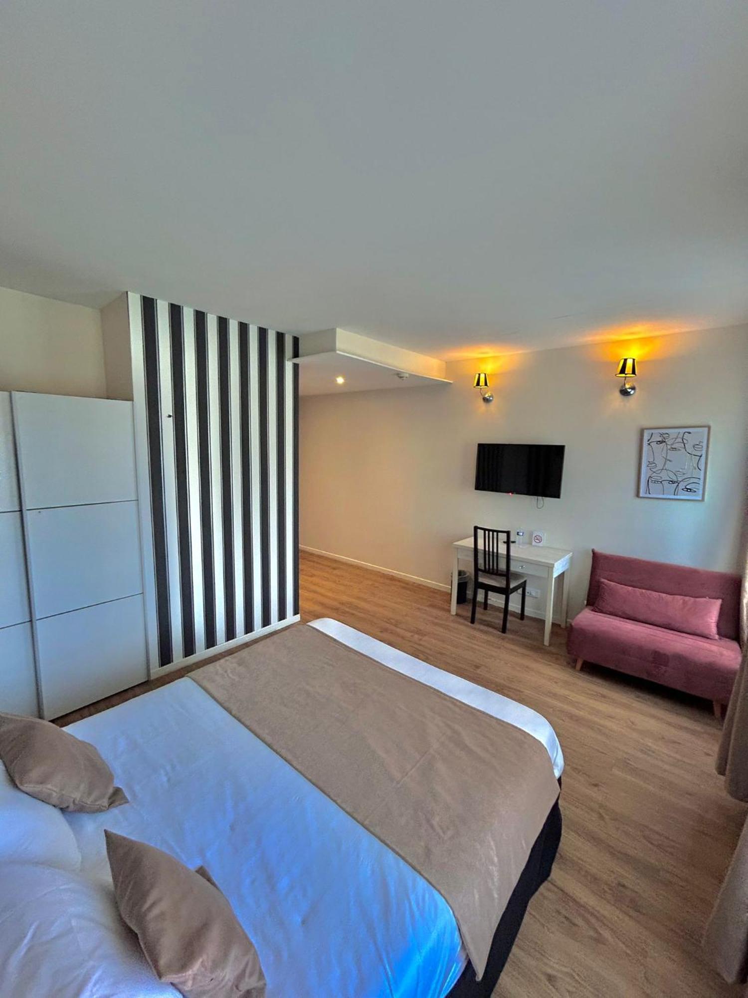 Thoiry Etoile Hotel